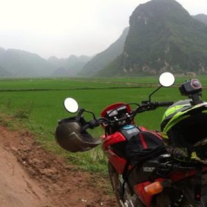 16d15n Vietnam Motorbike2